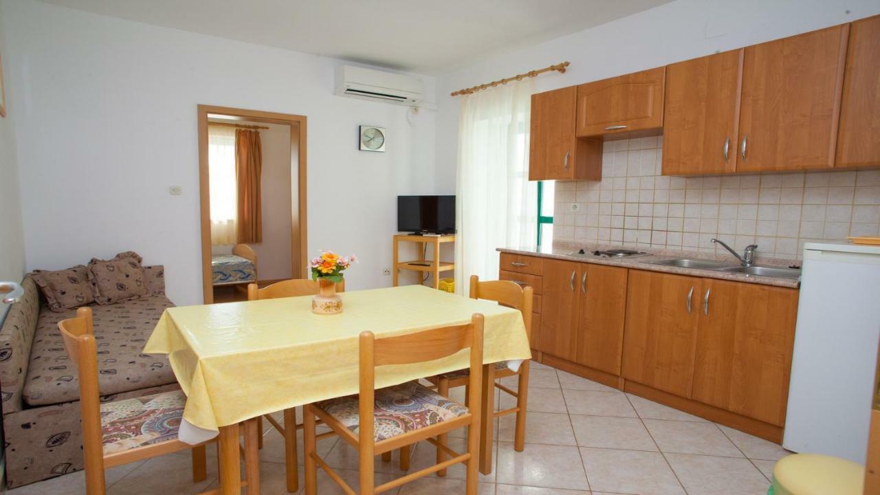 Apartments Basaca باغ المظهر الخارجي الصورة