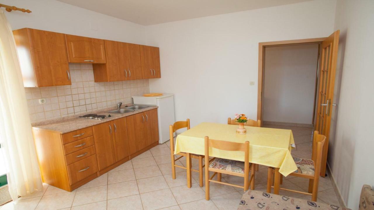 Apartments Basaca باغ المظهر الخارجي الصورة